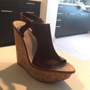 Elizabeth and James Brown Harp wedges